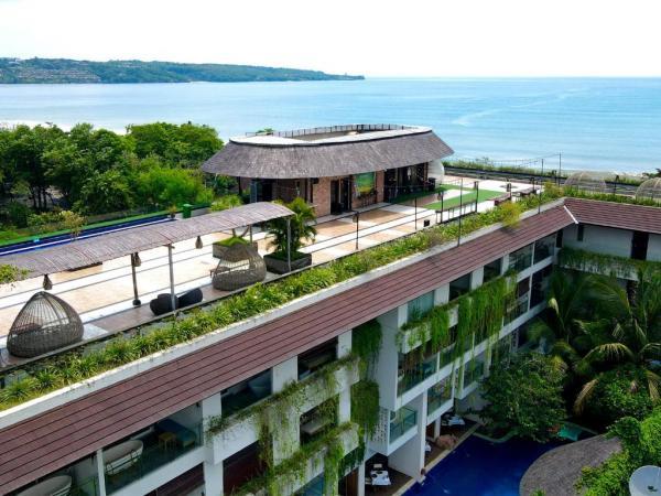  :      JIMBARAN BAY BEACH RESORT & SPA 4*  